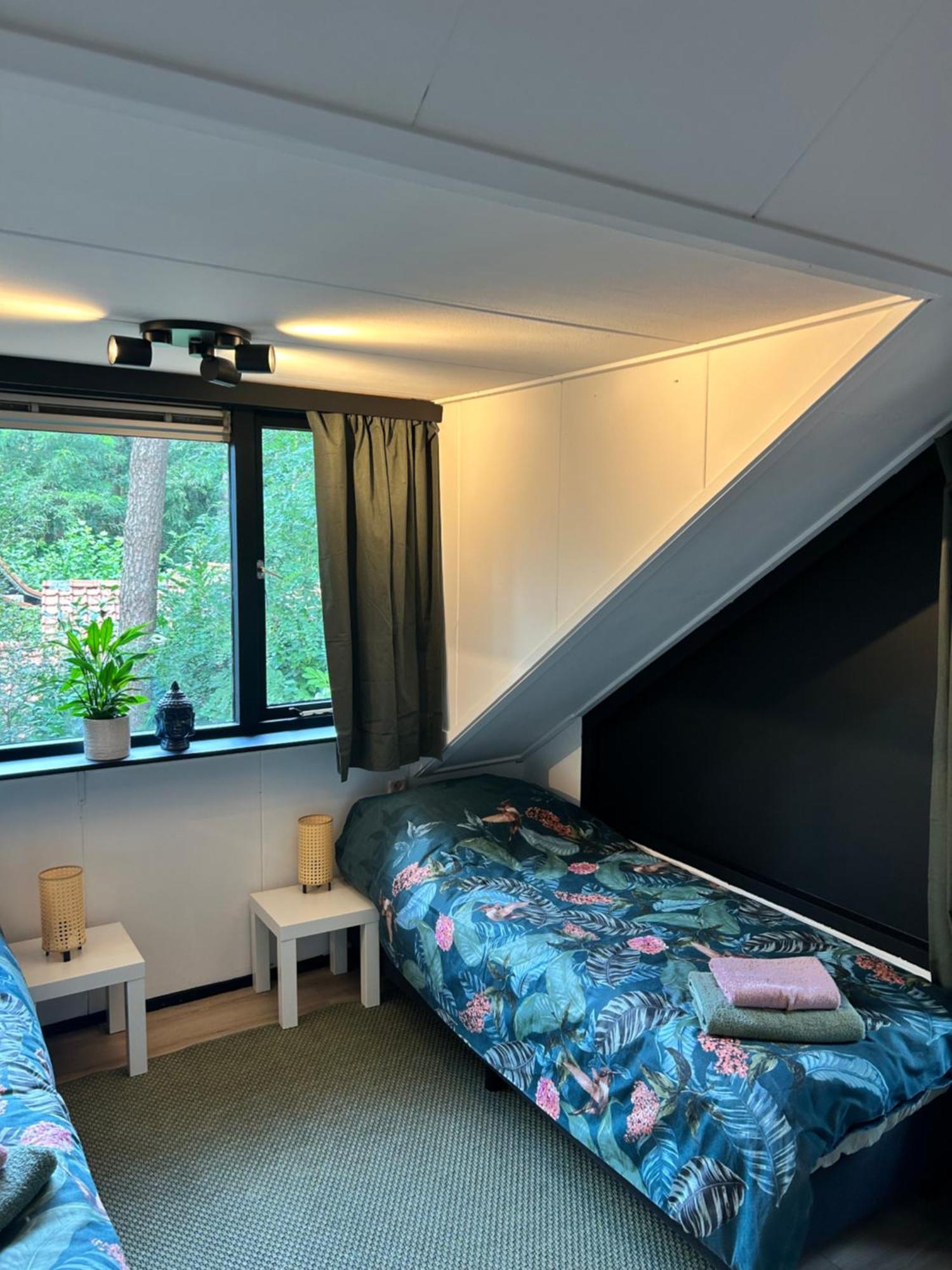 Апартаменты Zen Retreat - Free Private Parking! Энсхеде Экстерьер фото