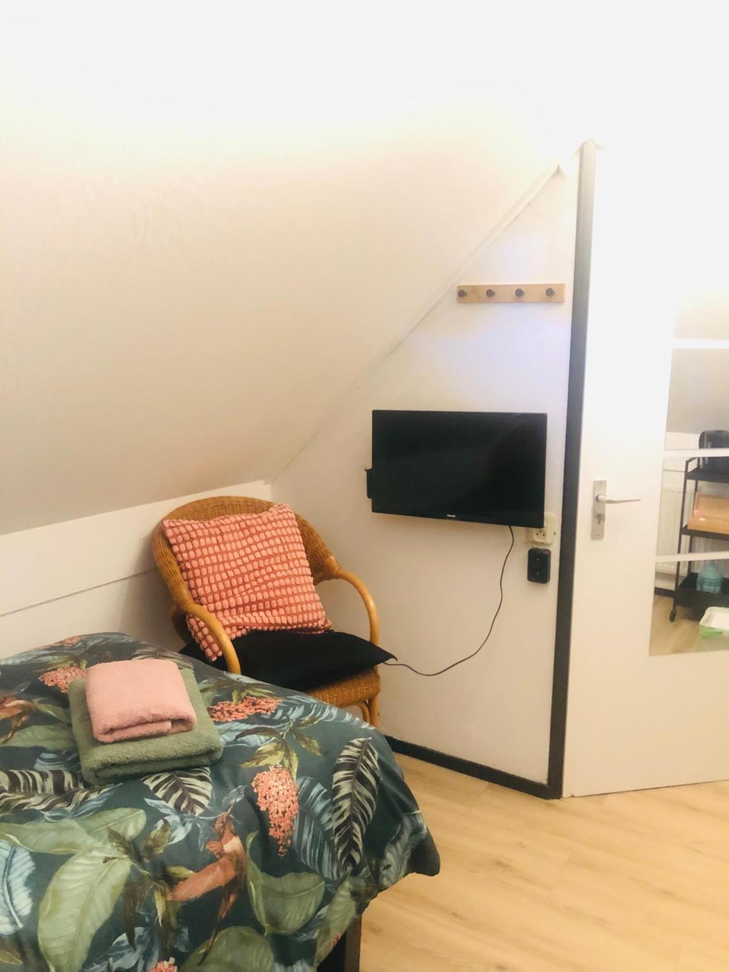 Апартаменты Zen Retreat - Free Private Parking! Энсхеде Экстерьер фото