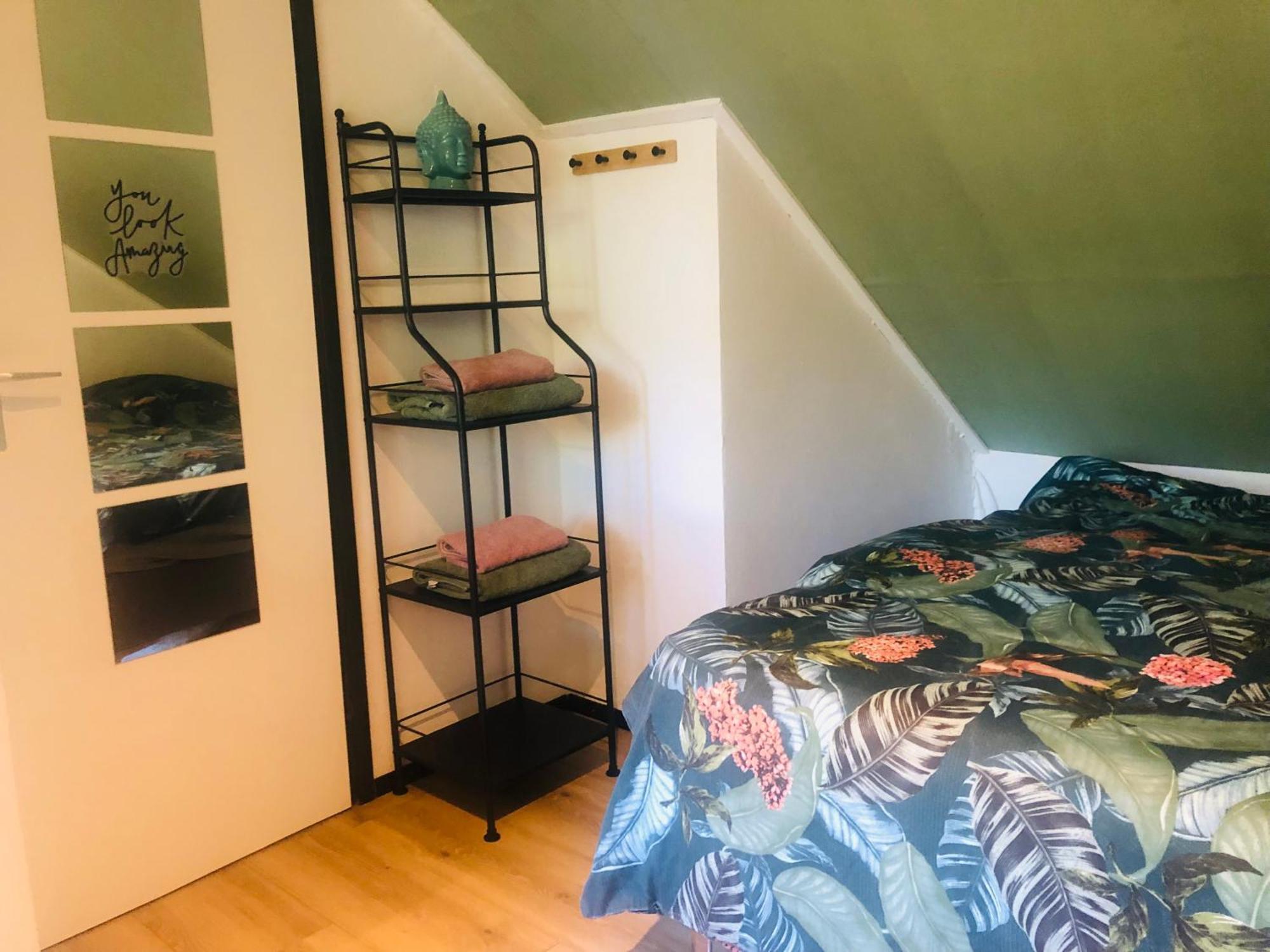 Апартаменты Zen Retreat - Free Private Parking! Энсхеде Экстерьер фото